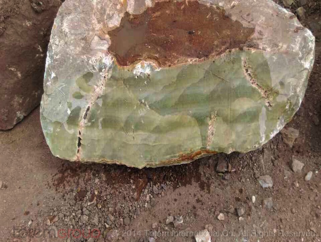 TGTX 514 - Cloudy Green Onyx & Teraonyx